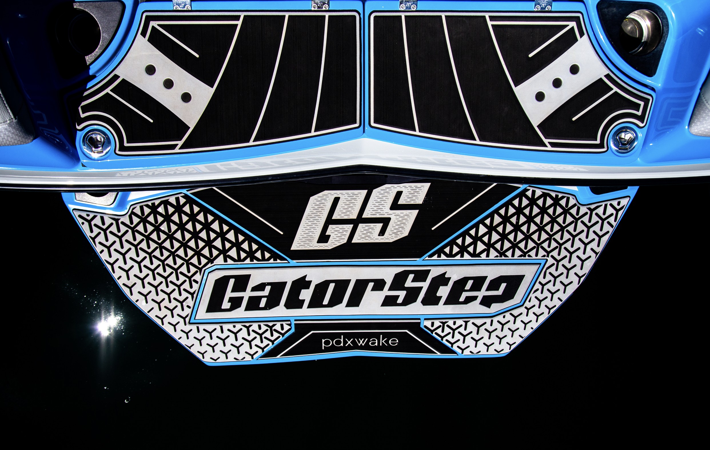 gatorstep boat flooring decking custom design black gray white blue