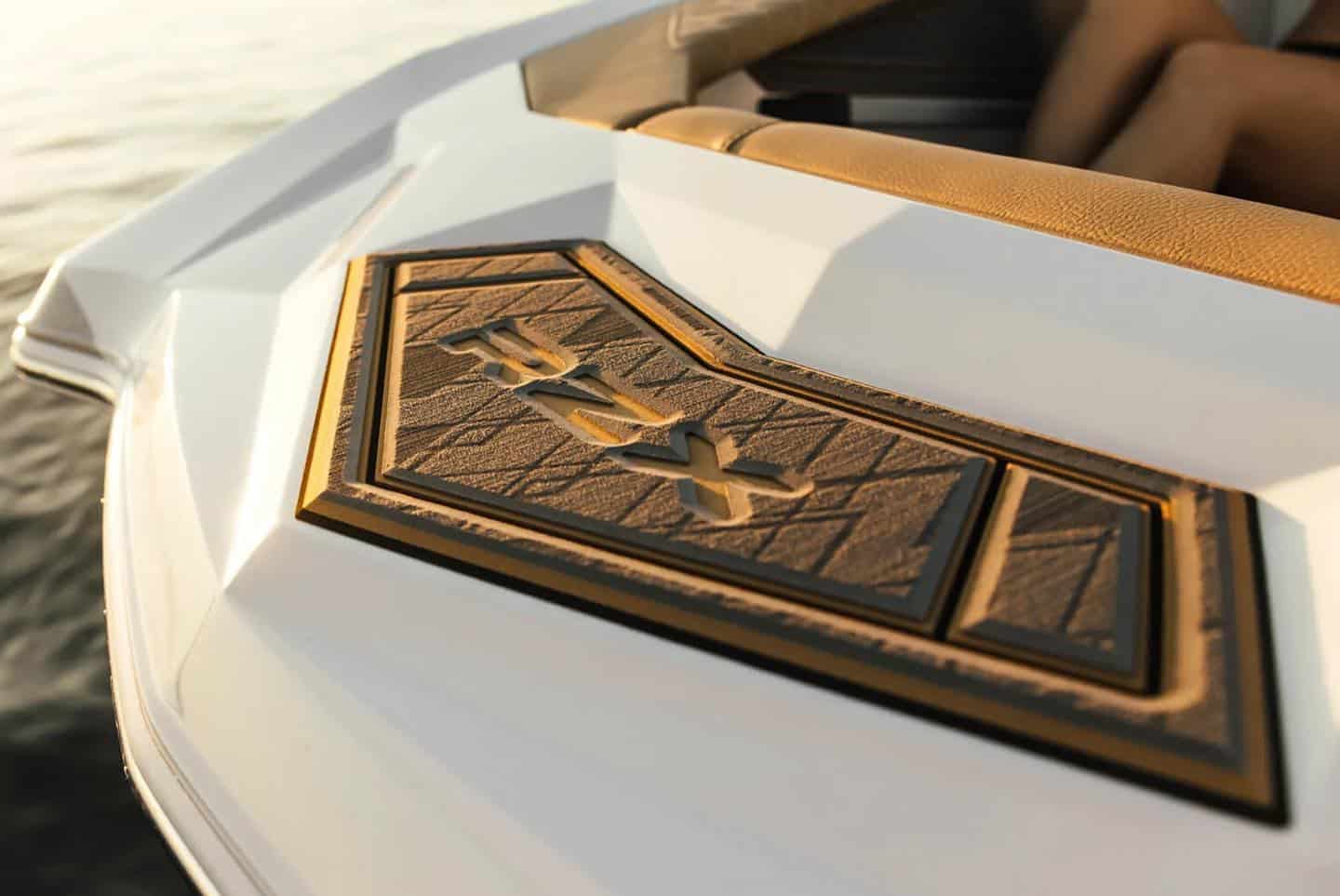 tige wake boat flooring decking gatorstep tan brown logo